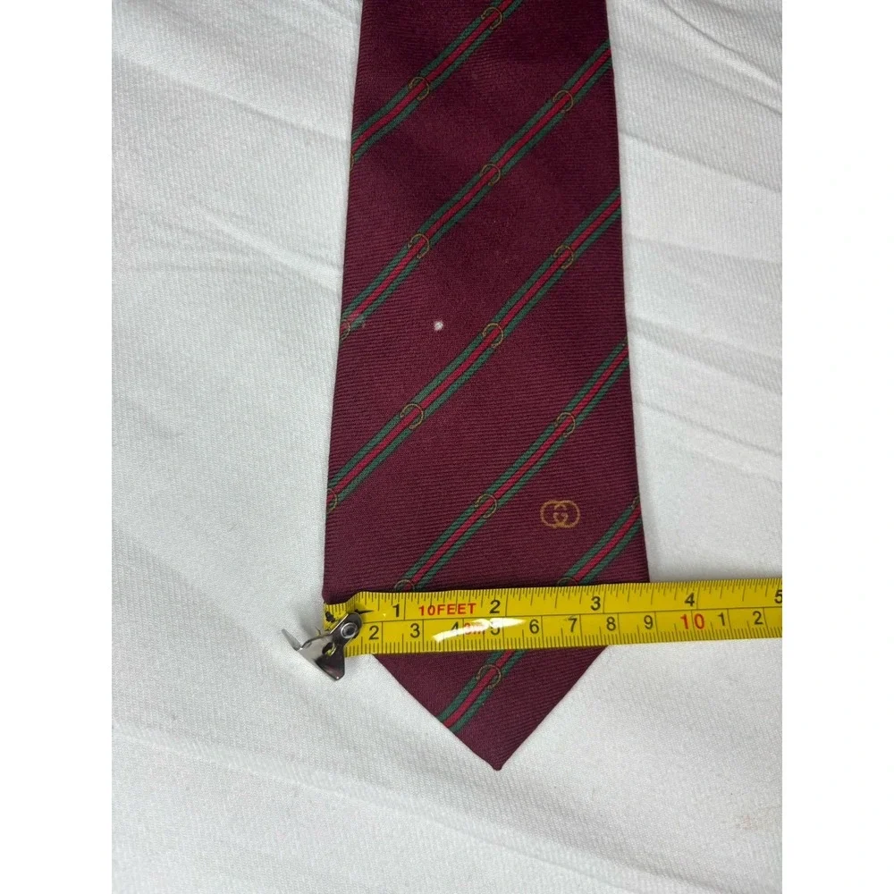 Gucci Vintage Men's Burgundy Logo Pattern Designer Tie Made in Italy Striped‎